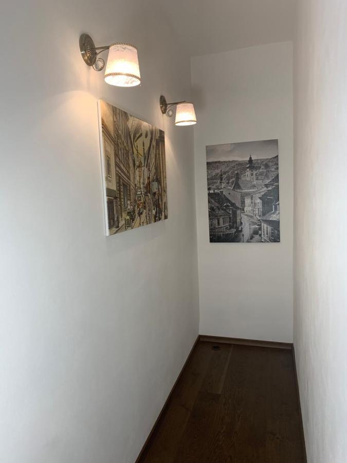 Apartman Pri Lyceu Banská Štiavnica 外观 照片