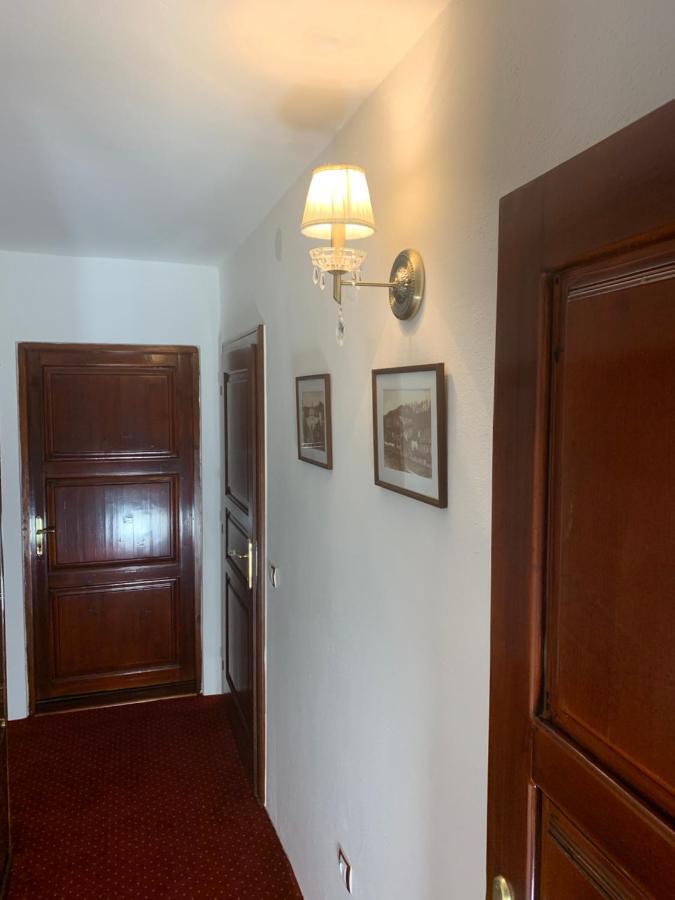 Apartman Pri Lyceu Banská Štiavnica 外观 照片