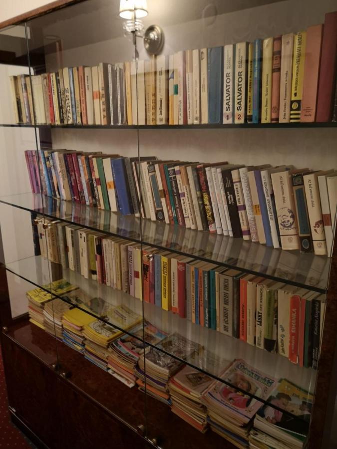 Apartman Pri Lyceu Banská Štiavnica 外观 照片